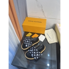 Louis Vuitton Low Shoes